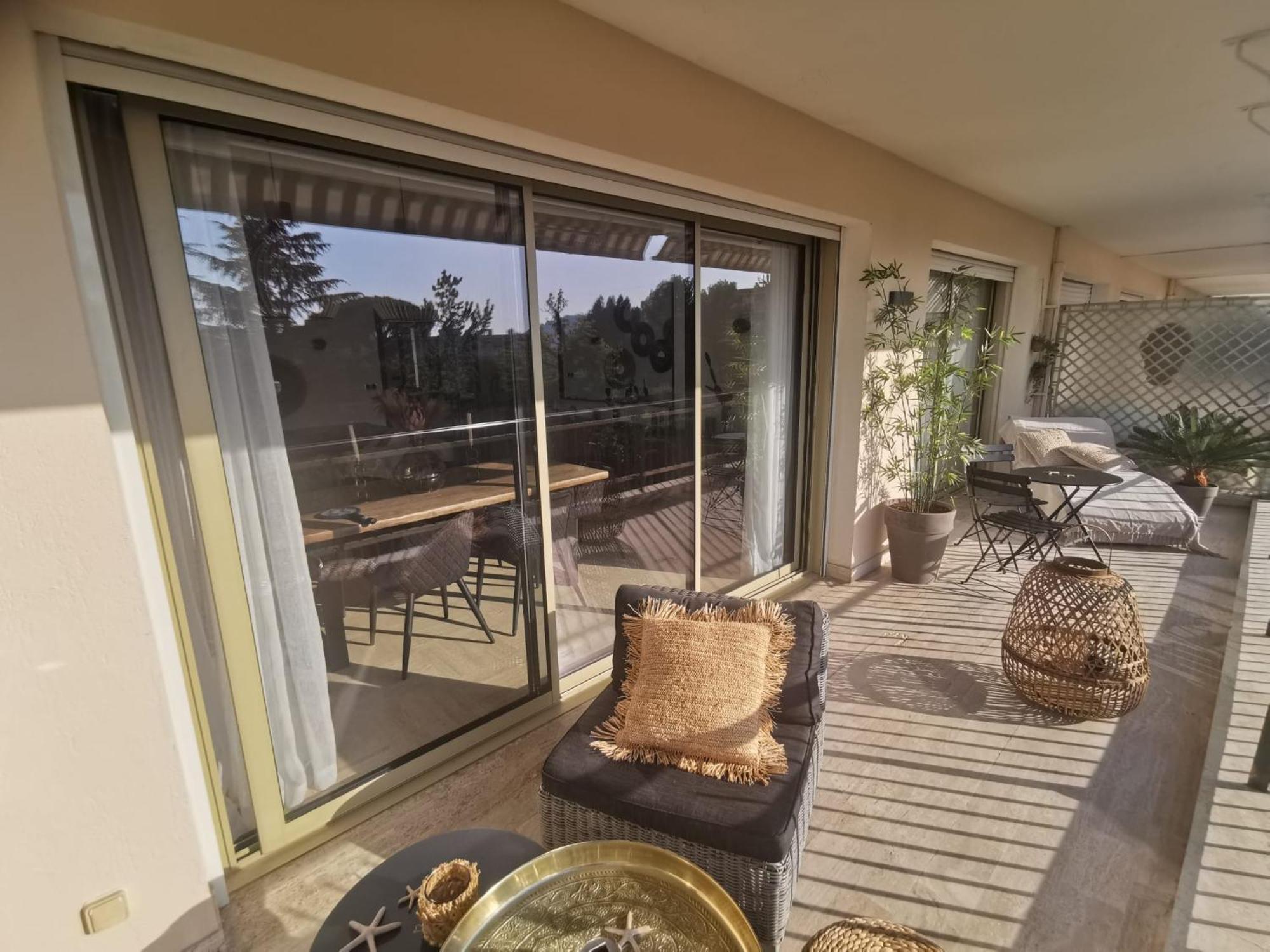 2 Bedrooms Seafront Cannes Ngoại thất bức ảnh